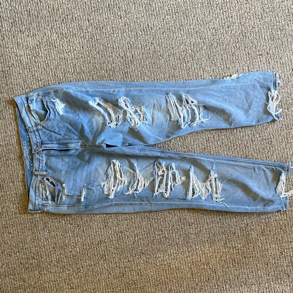 American eagle mom jeans